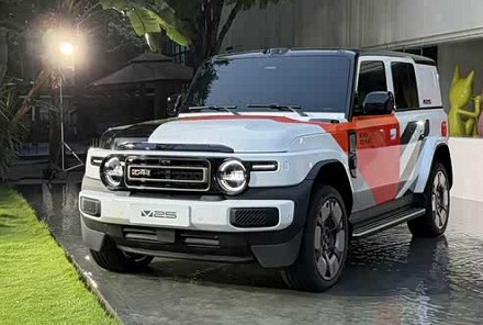 iCAR V25实车完成静态首发 定位复古硬派增程SUV主打年轻市场