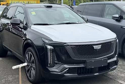凯迪拉克XT5 PHEV成都车展前夕实车曝光 搭载插混系统纯电续航215公里