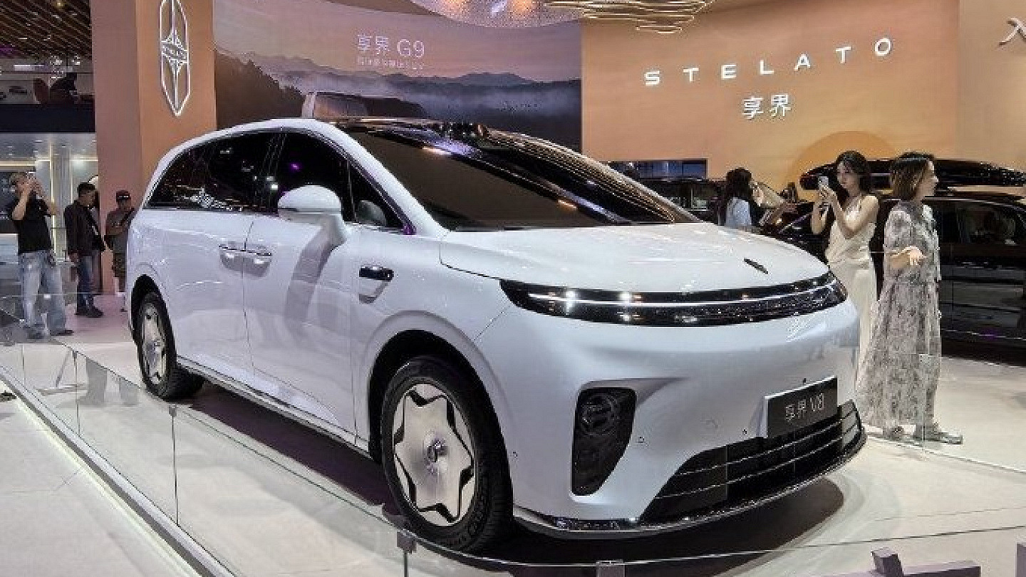 2026成都车展：享界V8家庭智慧旗舰MPV正式亮相，由北汽与华为联合打造