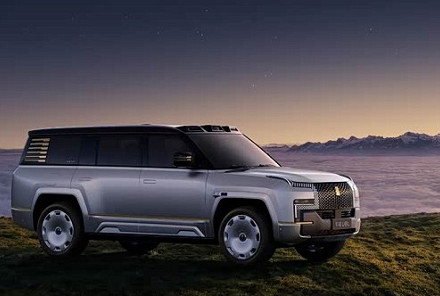 “鼎级”四座SUV 仰望U8L暮雪千山高定主题套装官图发布