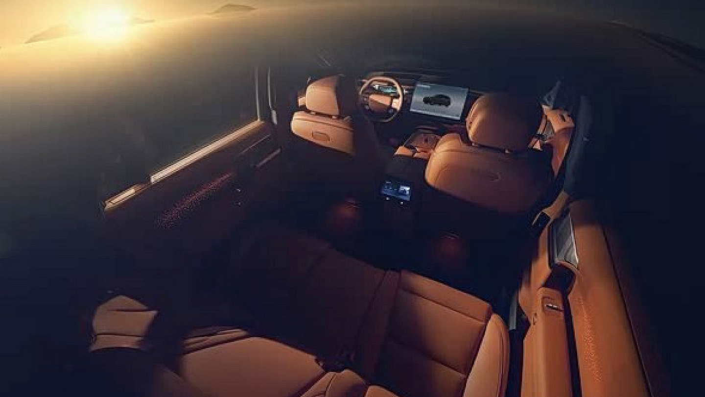 全新大5座SUV 悬浮中岛/折叠小桌板 小鹏G9L内饰官图