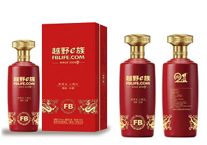 美酒藏风骨,越野证初心!越野e族酒 —— 致敬第21届阿拉善英雄会和每一位热爱越野、坚守初心的e族会员